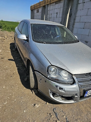 dezmembrez ww jetta 2.0  - imagine 5