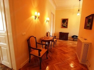 APARTAMENT DEOSEBIT IN ZONA CENTRALA - imagine 20