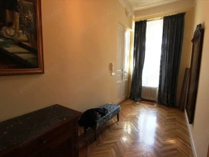 APARTAMENT DEOSEBIT IN ZONA CENTRALA - imagine 12