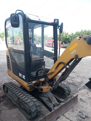 Vand miniexcavator Caterpillar 301.8 - imagine 5