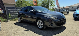 Renault Megane Tom Tom motor 1500 cm3 diesel 110 c,p euro 5  - imagine 2