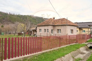 Casa individuala  Leresti la strada principala+ teren 831 mp, utilitati complete - imagine 13