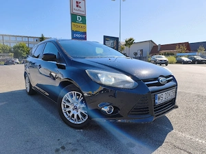 Vand FORD FOCUS 1.6 tdci,  DISTRIBUȚIE  si pompă apă recent facută