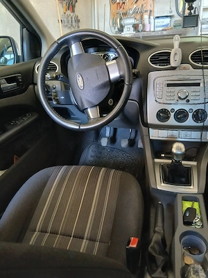 Ford Focus 2 , 1.6 Benzină - imagine 5