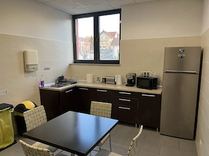 Birou cu 2 camere 50 mp Romcom Business Center Oradea Doja 49A - imagine 8