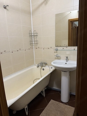 Apartament cu 2 camere de închiriat în zona Păcii - imagine 4