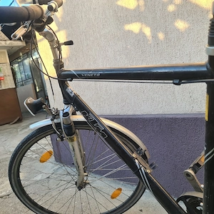 bicicletă  de firmă 