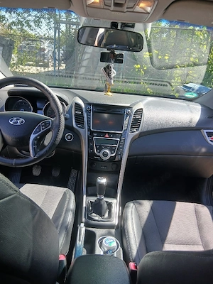 Vând Hyundai i30 1.6 benzină din 2014.  - imagine 3