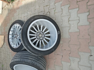 Jenti Audi A3 + anvelope de vara 225/45R17 - imagine 4