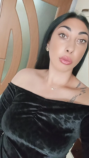 Buna sunt Andreea 