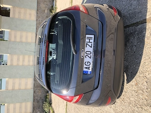 Vând Ford fiesta 2010 - imagine 2