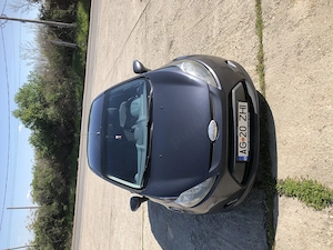 Vând Ford fiesta 2010
