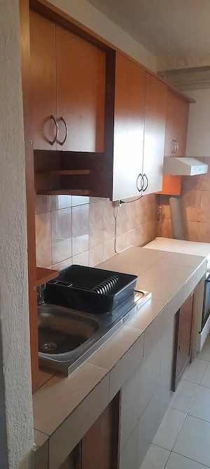 Anchiriez apartament cu trei camere 