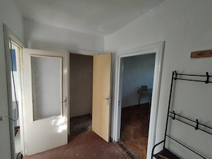 Vand apartament 1 camera,31 mp,etaj 3,Zona Rzaboieni-Oradea. - imagine 2