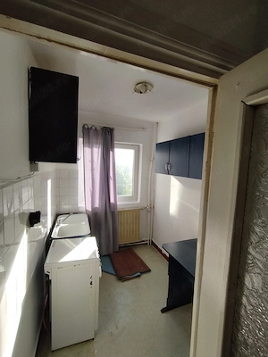 Vand apartament 1 camera,31 mp,etaj 3,Zona Rzaboieni-Oradea. - imagine 6