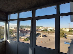 Vand apartament 1 camera,31 mp,etaj 3,Zona Rzaboieni-Oradea. - imagine 8