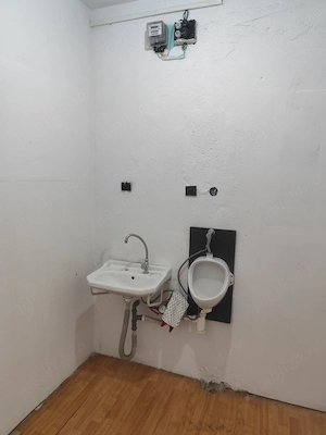 Proprietar închiriez spațiu comercial Piata Crucii- Bălcescu  - imagine 6