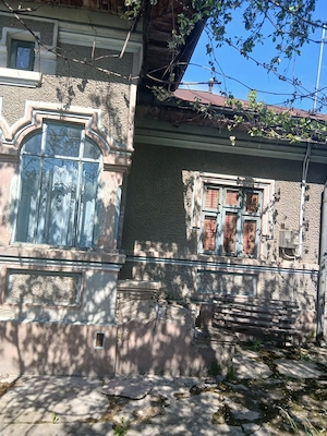 Casa de vanzare in satul Ungureni, comuna Dragomiresti, Dambovita - imagine 2