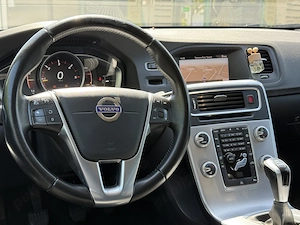 Volvo V60 D2 2018 - imagine 5