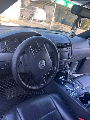 Touareg 3.0 V6 BKS. AUTOMAT Perne de aer cârlig de remorcare - imagine 8