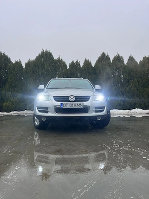 Touareg 3.0 V6 BKS. AUTOMAT Perne de aer cârlig de remorcare - imagine 5