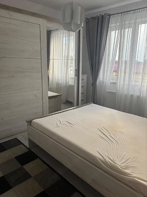 Proprietar închiriez apartament 3 camere  - imagine 4
