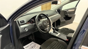 ** Volkswagen Passat ** - imagine 9