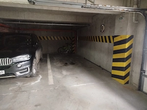 garaj de inchiriat in bloc D5 Zamca Suceava langa Casa De Pensii