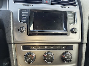 Vând VW Golf 7 1.6 TDI  - imagine 10