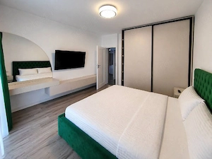 Inchiriez apartament ultramodern cu 3 camere decomandat + terasă si grădină - imagine 8