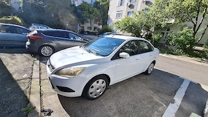 Ford Focus 2 Facelift Benzina 1.6 - imagine 2