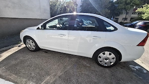 Ford Focus 2 Facelift Benzina 1.6 - imagine 6