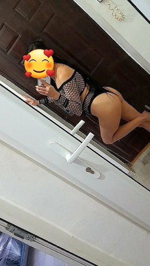 Bună sunt Alina te aștept cu drag la mine poze reale 100%  