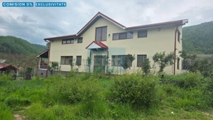 Vilă în Dubova,  langa Dunăre, teren 1361 mp