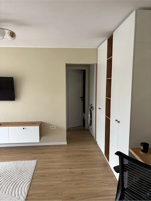 Închiriez apartament 2 camere - imagine 9