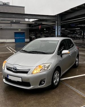 Vand Toyota Auris Hybrid - imagine 3