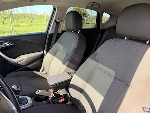 Opel Astra J Hatchback 1.7 CDTI 2010 - imagine 7