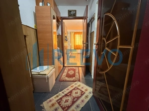 O garsonieră de 22 mp, situată la etajul 4, aflat pe strada Letea.