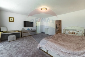 Vila premium 6 camere| Piscina incalzita | Teren 1091 mp | COMISION 0% - imagine 10