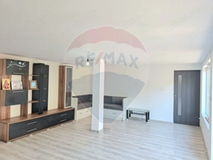 Casă / Vilă cu 6 camere de vânzare - imagine 7