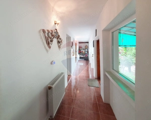 Casă / Vilă cu 6 camere de vânzare - imagine 17