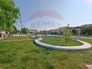 Spațiu comercial 75 mp  Piata Catedralei. Vitrină si acces din stradă - imagine 6