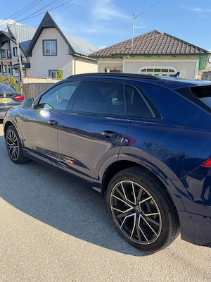 Audi Q8 2019 Albastru  - imagine 2