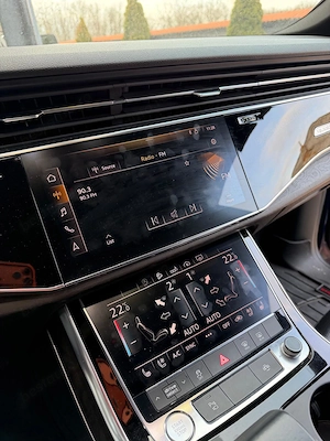 Audi Q8 2019 Albastru  - imagine 5