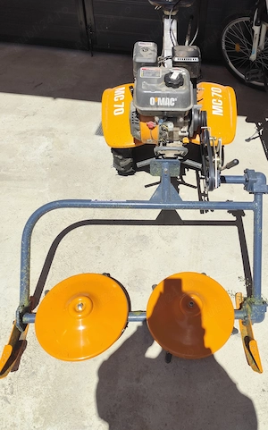 Motocultor cu accesorii 