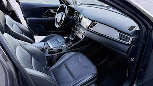 Kia Niro Hybrid Automata-2017 Inmatriculata. Preț 12.700  | Rate sau Cash | Fără avans - imagine 9