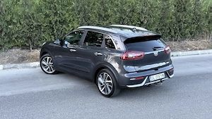 Kia Niro Hybrid Automata-2017 Inmatriculata. Preț 12.700  | Rate sau Cash | Fără avans - imagine 5