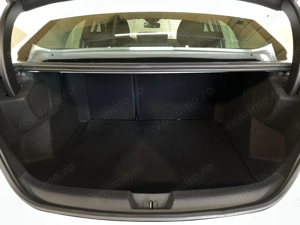 Renault Megane - imagine 11
