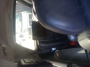 Volvo XC90 se vinde cu acte la zi  - imagine 3