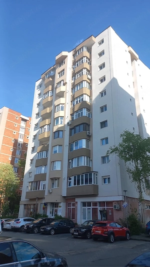 inchiriez apartament cu 2 camere in centru (ultracentral)!